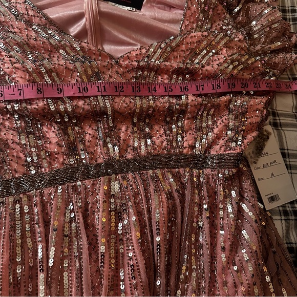 Mac Duggal PinkRose Striped Sequin Heavily Embellished Sequin Formal Gown NWT 16 - Picture 13 of 16
